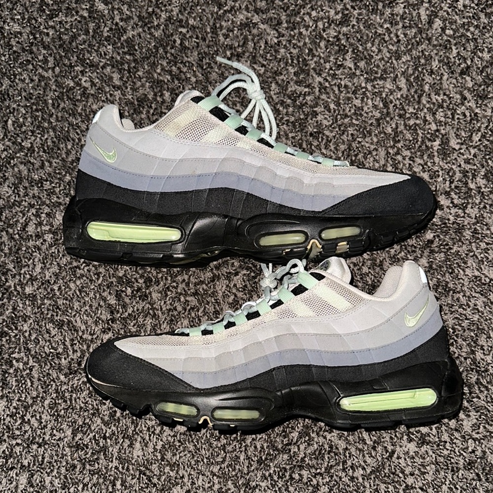 Nike Air Max 95 sz 13 (no box)